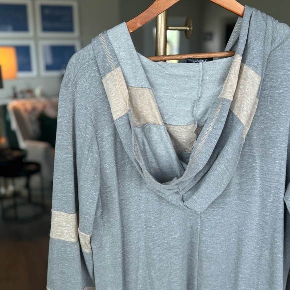 Myesper California Heathered Gray Lightweight Oversized Striped Hoodie - 2XL - Picture 3 of 8